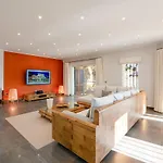 Luso W/ Heated Pool - Spacious & Peaceful ゲストハウス