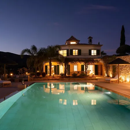 Luso Heated Pool - Spacious & Peaceful Villa Moncarapacho