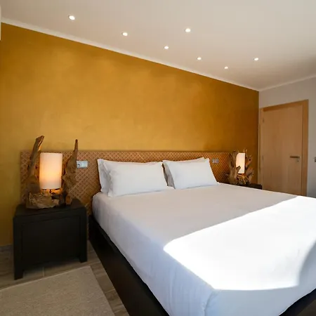 Luso Heated Pool - Spacious & Peaceful * Moncarapacho