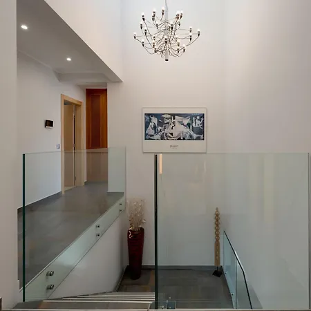 Villa Luso Heated Pool - Spacious & Peaceful *