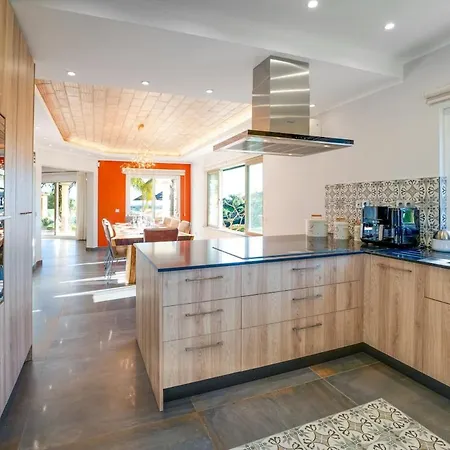 Luso W/ Heated Pool - Spacious & Peaceful ゲストハウス 4*