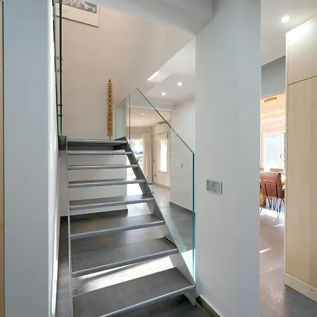 ゲストハウス Luso W/ Heated Pool - Spacious & Peaceful モンカラパッショ