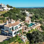 Luso W/ Heated Pool - Spacious & Peaceful Penzion 4*