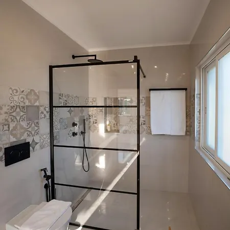 Villa Luso Heated Pool - Spacious & Peaceful