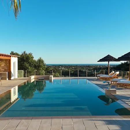Villa Luso Heated Pool - Spacious & Peaceful *