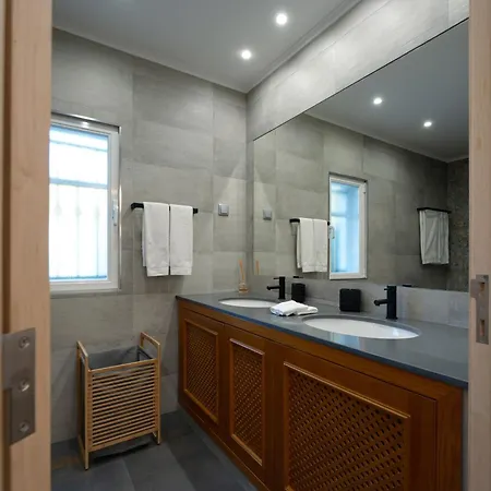Luso Heated Pool - Spacious & Peaceful Villa Moncarapacho