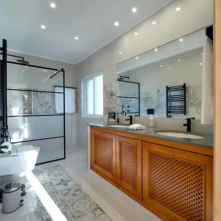 Luso W/ Heated Pool - Spacious & Peaceful