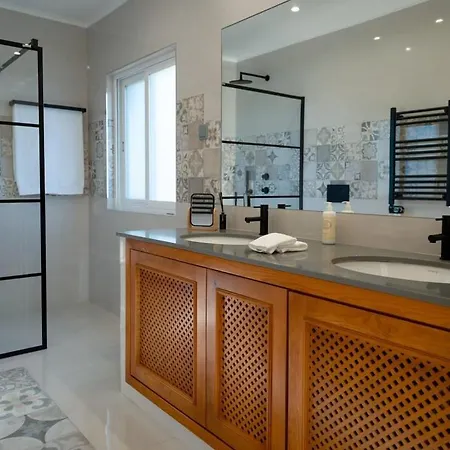 Luso W/ Heated Pool - Spacious & Peaceful Casa de hóspedes Moncarapacho