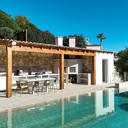 Luso W/ Heated Pool - Spacious & Peaceful