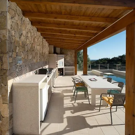 Luso W/ Heated Pool - Spacious & Peaceful 4* Moncarapacho