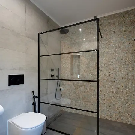 Luso W/ Heated Pool - Spacious & Peaceful Penzion